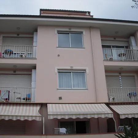 公寓式酒店 伊迪酒店公寓 3*