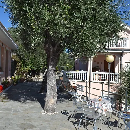 Edy Lejlighedshotel 3*