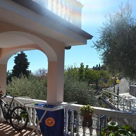 Aparthotel Edy 3*