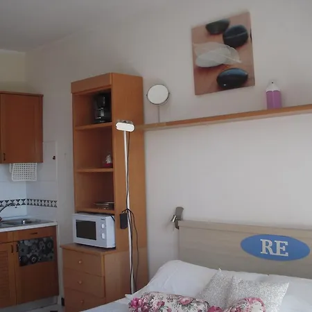 Edy アパートホテル インペリア