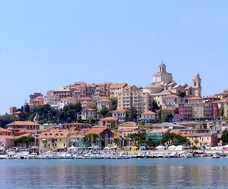 アパートホテル Edy 3*