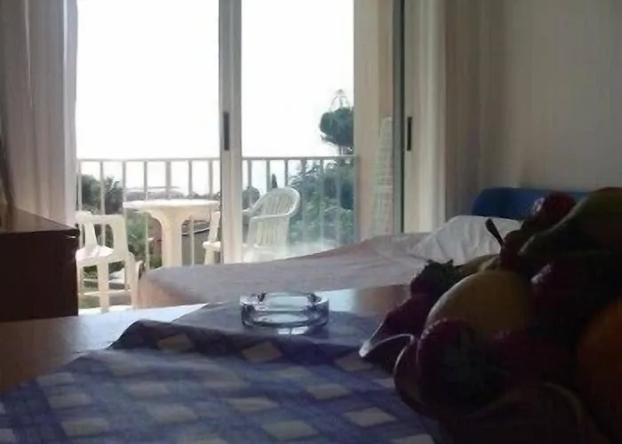 Edy Hotel apartamentowy Imperia